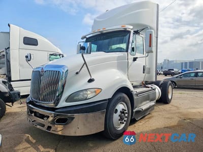 Drugie zdjęcie samochodu z przodu: 2017 INTERNATIONAL PROSTAR SEMI TRUCK VIN:1HSDGAPR3HH164791 - miniatura