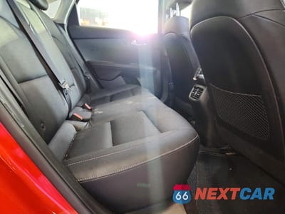 Zdjęcie 10 z 12 samochodu: 2019 KIA FORTE EX VIN:3KPF54AD8KE086334 - miniatura