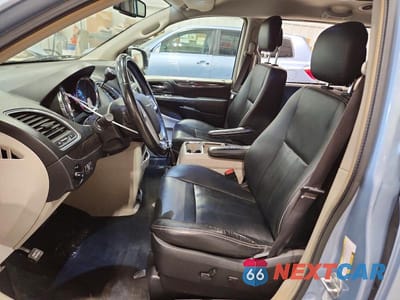 Zdjęcie 7 z 13 samochodu: 2016 CHRYSLER TOWN & COUNTRY TOURING VIN:2C4RC1BG2GR247891 - miniatura