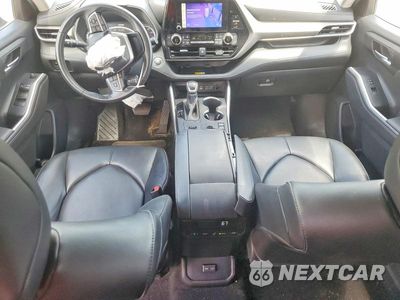 Zdjęcie 8 z 14 samochodu: 2023 TOYOTA HIGHLANDER XLE VIN:5TDKDRAH8PS014788 - miniatura