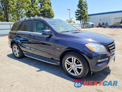Czwarte zdjęcie samochodu z boku: 2012 MERCEDES-BENZ ML 350 4MATIC VIN:4JGDA5HB0CA019840 - miniatura