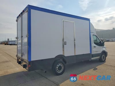Trzecie zdjęcie samochodu z tyłu: 2023 FORD TRANSIT DELIVERY TRUCK VIN:1FDBW5ZG0PKA23485 - miniatura