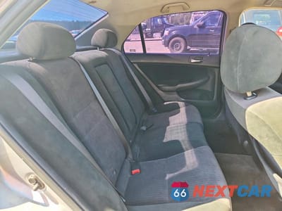 Zdjęcie 10 z 12 samochodu: 2005 HONDA ACCORD LX VIN:3HGCM56405G704194 - miniatura