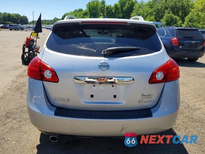 Zdjęcie 6 z 13 samochodu: 2013 NISSAN ROGUE S VIN:JN8AS5MV7DW645155 - miniatura