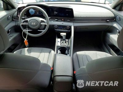 Zdjęcie 8 z 12 samochodu: 2025 HYUNDAI ELANTRA SEL VIN:KMHLS4DG6SU972263 - miniatura