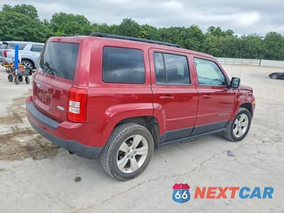 Trzecie zdjęcie samochodu z tyłu: 2012 JEEP PATRIOT LATITUDE VIN:1C4NJRFB8CD566842 - miniatura