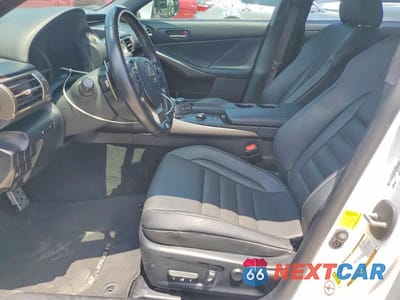 Zdjęcie 7 z 12 samochodu: 2016 LEXUS IS 200T VIN:JTHBA1D28G5031211 - miniatura