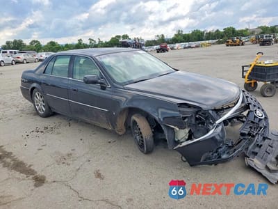 Czwarte zdjęcie samochodu z boku: 2008 CADILLAC DTS VIN:1G6KD57978U111666 - miniatura