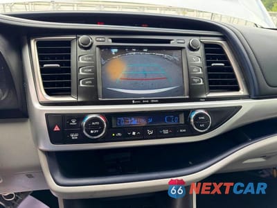 Zdjęcie 11 z 12 samochodu: 2017 TOYOTA HIGHLANDER LE PLUS VIN:5TDBZRFH9HS367178 - miniatura