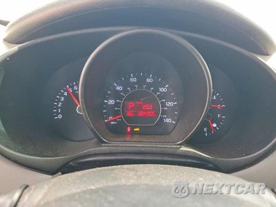 Zdjęcie 9 z 12 samochodu: 2015 KIA SOUL BASE VIN:KNDJN2A23F7208231 - miniatura