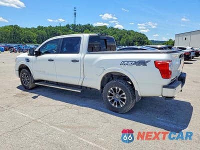 Drugie zdjęcie samochodu z przodu: 2018 NISSAN TITAN XD PRO-4X VIN:1N6BA1F48JN544656 - miniatura