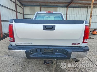 Zdjęcie 6 z 12 samochodu: 2013 GMC SIERRA K2500 HEAVY DUTY VIN:1GT22ZCG6DZ305066 - miniatura