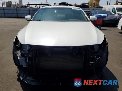 Piąte zdjęcie samochodu w środku: 2012 KIA OPTIMA LX VIN:5XXGM4A73CG073761 - miniatura