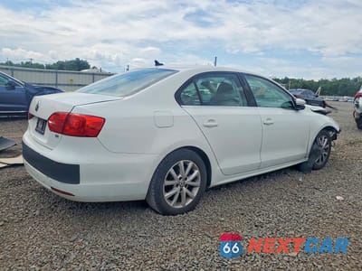 Trzecie zdjęcie samochodu z tyłu: 2014 VOLKSWAGEN JETTA SE VIN:3VWD17AJ2EM420925 - miniatura