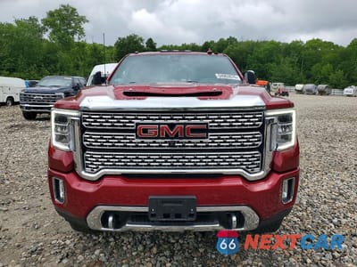Piąte zdjęcie samochodu w środku: 2022 GMC SIERRA K2500 DENALI VIN:1GT49RE75NF330531 - miniatura