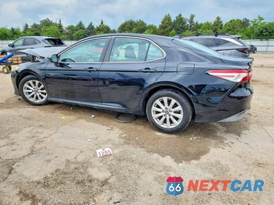 Drugie zdjęcie samochodu z przodu: 2019 TOYOTA CAMRY LE VIN:4T1B11HK9KU173475 - miniatura