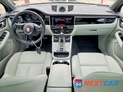 Zdjęcie 8 z 13 samochodu: 2024 PORSCHE MACAN BASE VIN:WP1AA2A5XRLB20440 - miniatura