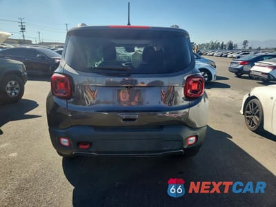 Zdjęcie 6 z 12 samochodu: 2021 JEEP RENEGADE TRAILHAWK VIN:ZACNJDC1XMPM24538 - miniatura