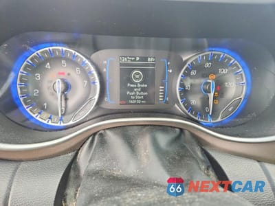 Zdjęcie 9 z 13 samochodu: 2019 CHRYSLER PACIFICA TOURING L VIN:2C4RC1BG7KR731614 - miniatura