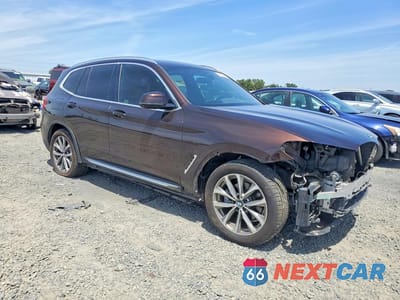Czwarte zdjęcie samochodu z boku: 2019 BMW X3 XDRIVE30I VIN:5UXTR9C54KLD97987 - miniatura