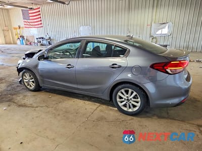 Drugie zdjęcie samochodu z przodu: 2017 KIA FORTE S VIN:3KPFL4A70HE028856 - miniatura