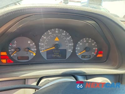 Zdjęcie 9 z 12 samochodu: 2001 MERCEDES-BENZ CLK 430 VIN:WDBLK70G11T085295 - miniatura