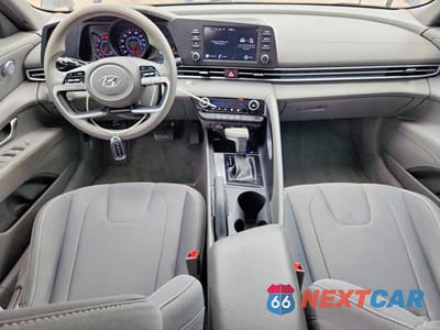 Zdjęcie 8 z 13 samochodu: 2021 HYUNDAI ELANTRA SEL VIN:5NPLM4AG8MH035446 - miniatura