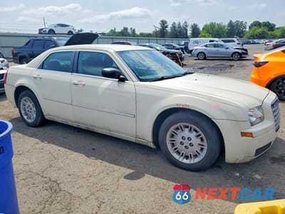 Czwarte zdjęcie samochodu z boku: 2007 CHRYSLER 300 VIN:2C3KA43R07H868582 - miniatura