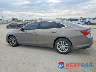 Drugie zdjęcie samochodu z przodu: 2018 CHEVROLET MALIBU LT VIN:1G1ZD5ST1JF155812 - miniatura