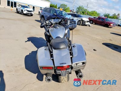 Czwarte zdjęcie samochodu z boku: 2018 YAMAHA XV1900 CFD VIN:JYAVP39Y3JA000397 - miniatura