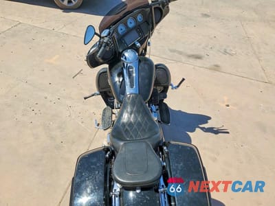Zdjęcie 6 z 9 samochodu: 2015 HARLEY-DAVIDSON FLHX STREET GLIDE VIN:1HD1KBM34FB656745 - miniatura