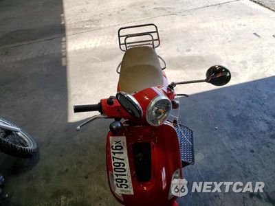 Piąte zdjęcie samochodu w środku: 2006 VESPA LX 150 VIN:ZAPM448F665002254 - miniatura