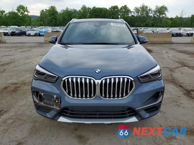 Piąte zdjęcie samochodu w środku: 2020 BMW X1 XDRIVE28I VIN:WBXJG9C04L5P41049 - miniatura