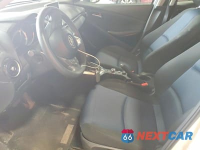 Zdjęcie 7 z 13 samochodu: 2017 TOYOTA YARIS IA BASE VIN:3MYDLBYV5HY165209 - miniatura