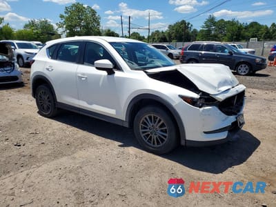 Czwarte zdjęcie samochodu z boku: 2018 MAZDA CX-5 SPORT VIN:JM3KFBBM4J0425880 - miniatura