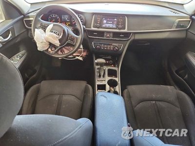 Zdjęcie 8 z 12 samochodu: 2017 KIA OPTIMA LX VIN:5XXGT4L32HG162130 - miniatura