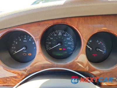 Zdjęcie 9 z 12 samochodu: 2001 JAGUAR XK8 VIN:SAJDA42C31NA11063 - miniatura