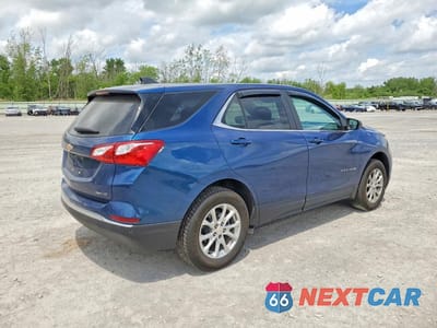 Trzecie zdjęcie samochodu z tyłu: 2021 CHEVROLET EQUINOX LT VIN:3GNAXUEV7ML402481 - miniatura