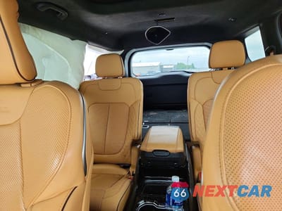Zdjęcie 10 z 13 samochodu: 2023 JEEP GRAND CHEROKEE L SUMMIT VIN:1C4RJKET6P8109979 - miniatura