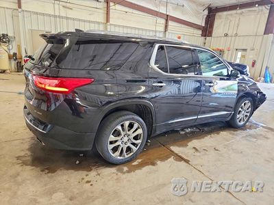 Trzecie zdjęcie samochodu z tyłu: 2019 CHEVROLET TRAVERSE PREMIER VIN:1GNEVKKW1KJ198290 - miniatura