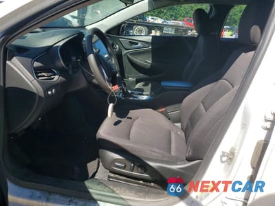 Zdjęcie 7 z 12 samochodu: 2022 CHEVROLET MALIBU LS VIN:1G1ZC5ST8NF186354 - miniatura