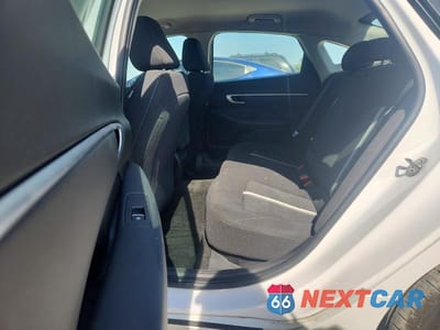 Zdjęcie 10 z 12 samochodu: 2025 HYUNDAI SONATA SEL VIN:KMHL64JA1SA441879 - miniatura