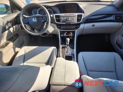 Zdjęcie 8 z 13 samochodu: 2017 HONDA ACCORD LX VIN:1HGCR2F36HA175828 - miniatura