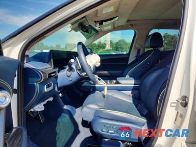 Zdjęcie 7 z 13 samochodu: 2024 GENESIS GV60 PERFORMANCE VIN:KMUKEDSB8RU023111 - miniatura