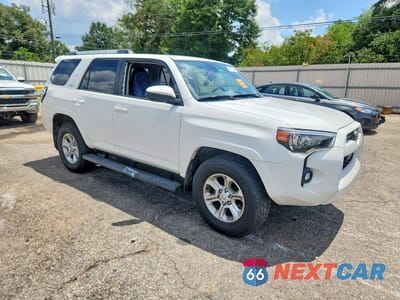 Czwarte zdjęcie samochodu z boku: 2023 TOYOTA 4RUNNER SR5 VIN:JTEEU5JR3P5279604 - miniatura