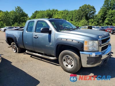 Czwarte zdjęcie samochodu z boku: 2008 CHEVROLET SILVERADO K2500 HEAVY DUTY VIN:1GCHK29K18E129456 - miniatura