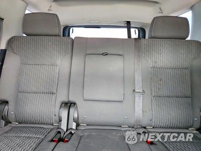 Zdjęcie 10 z 13 samochodu: 2018 CHEVROLET TAHOE C1500 LS VIN:1GNSCAKC6JR204271 - miniatura