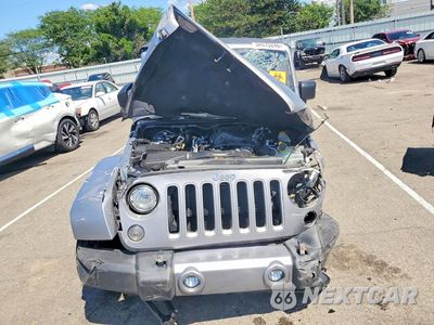 Piąte zdjęcie samochodu w środku: 2018 JEEP WRANGLER UNLIMITED SAHARA VIN:1C4HJWEG2JL869806 - miniatura