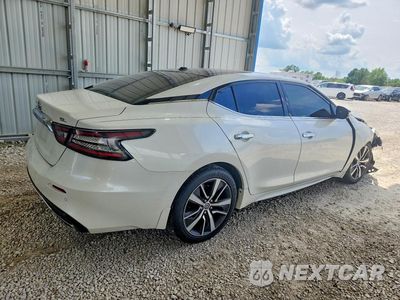 Trzecie zdjęcie samochodu z tyłu: 2019 NISSAN MAXIMA 3.5 S VIN:1N4AA6AV8KC371123 - miniatura