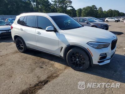 Czwarte zdjęcie samochodu z boku: 2020 BMW X5 SDRIVE 40I VIN:5UXCR4C03L9B52023 - miniatura